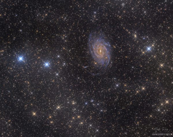 NGC6744 spiral galaxy surrounded by IFN